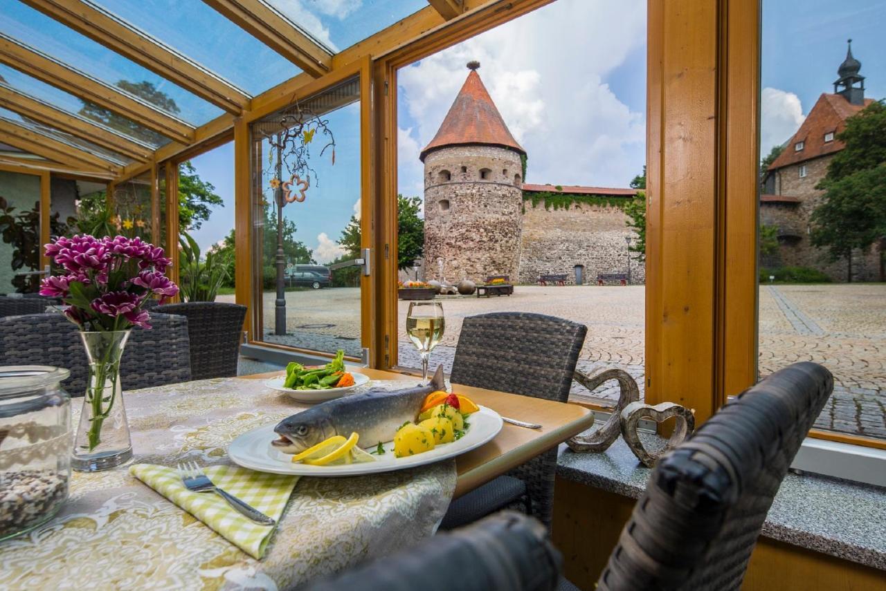 Gasthof Zur Burg Hohenberg an der Eger Bagian luar foto