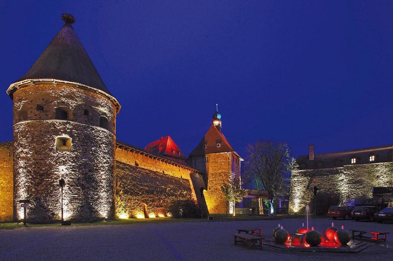 Gasthof Zur Burg Hohenberg an der Eger Bagian luar foto